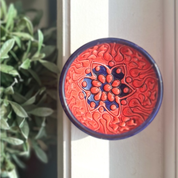 Handmade Ceramic Dish ๐ฟ - Picture 1 of 4